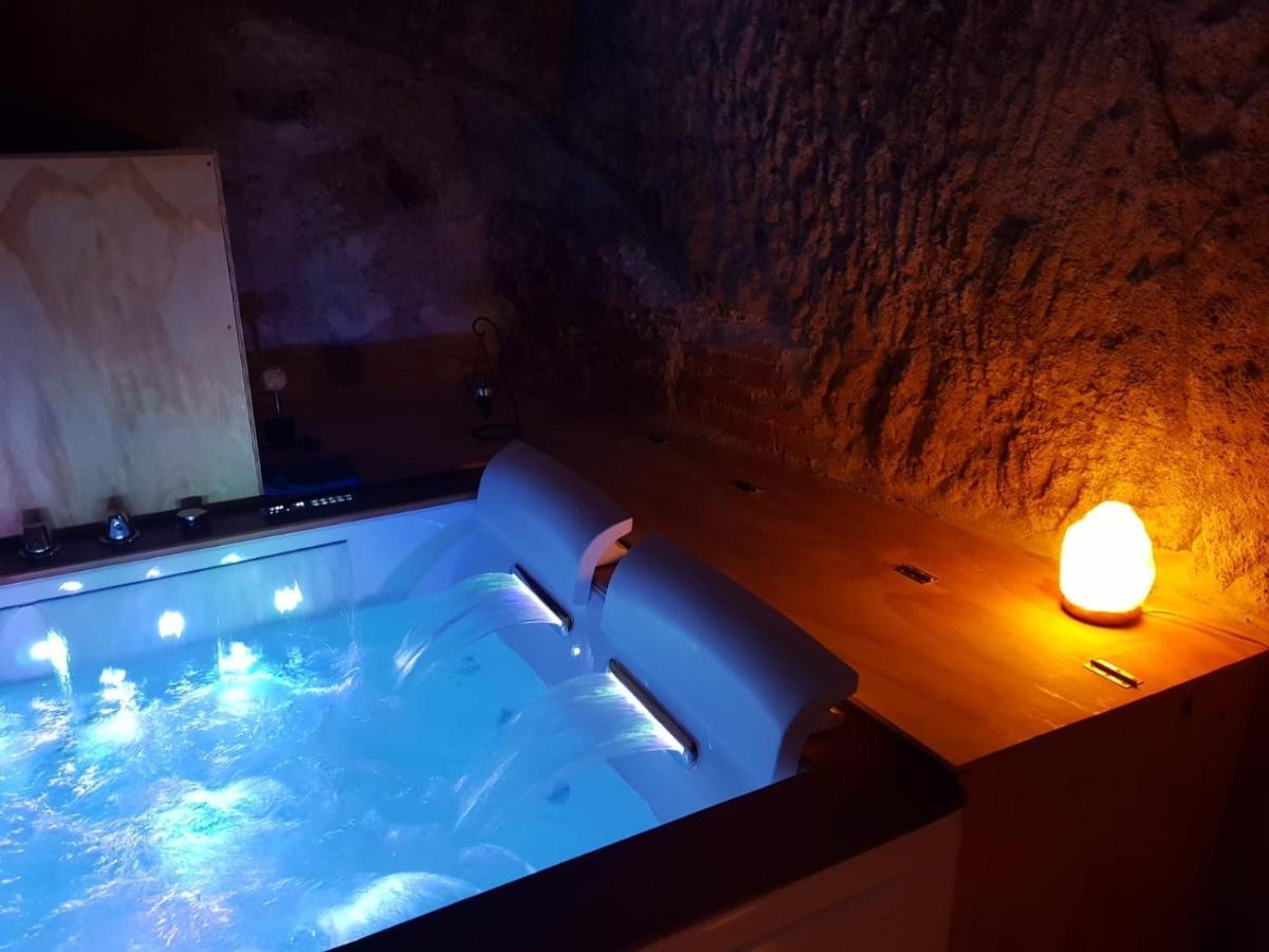 La Grotta Nel Borgo Villa Roccastrada Eksteriør billede